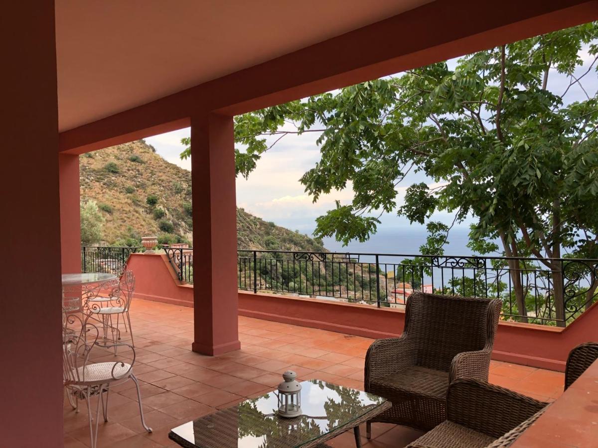 Villa Le Petit Paradis Taormina Buitenkant foto