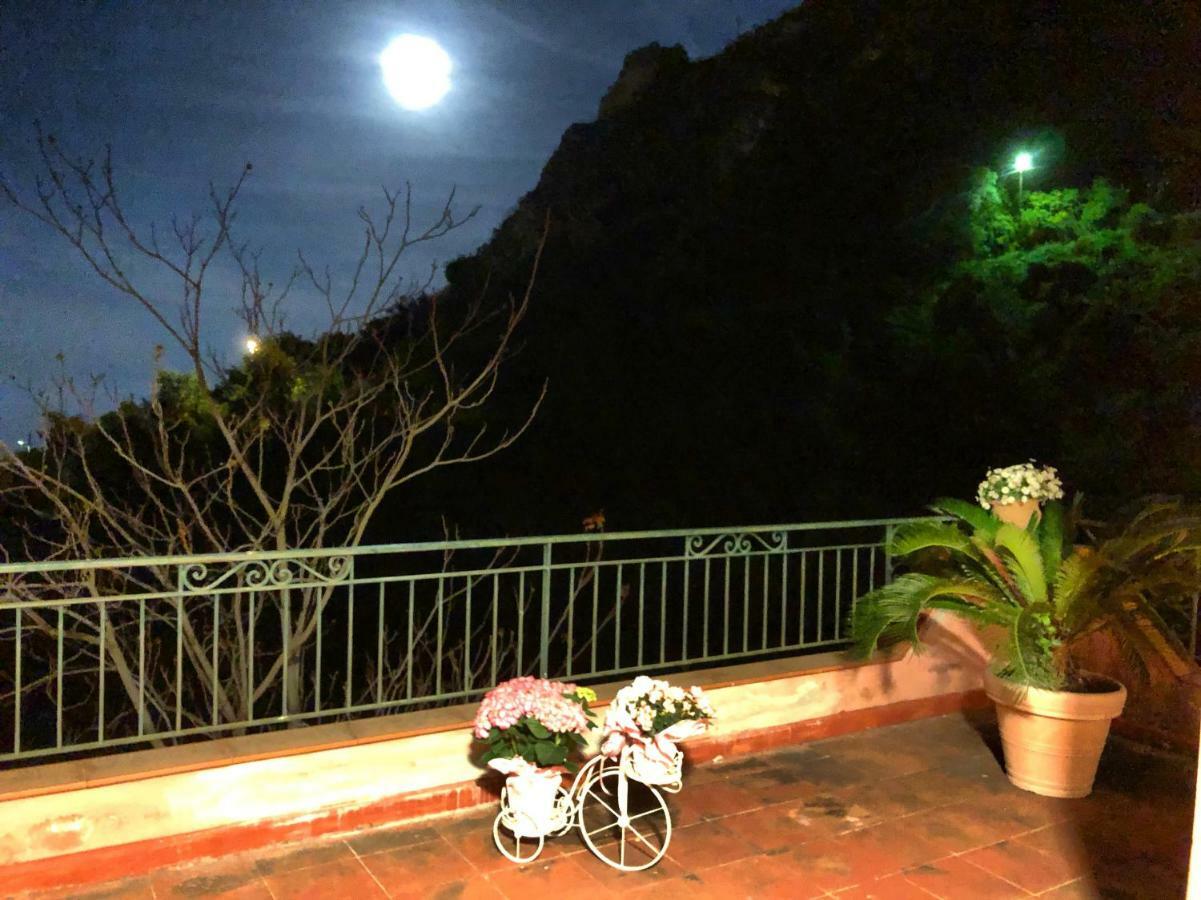 Villa Le Petit Paradis Taormina Buitenkant foto